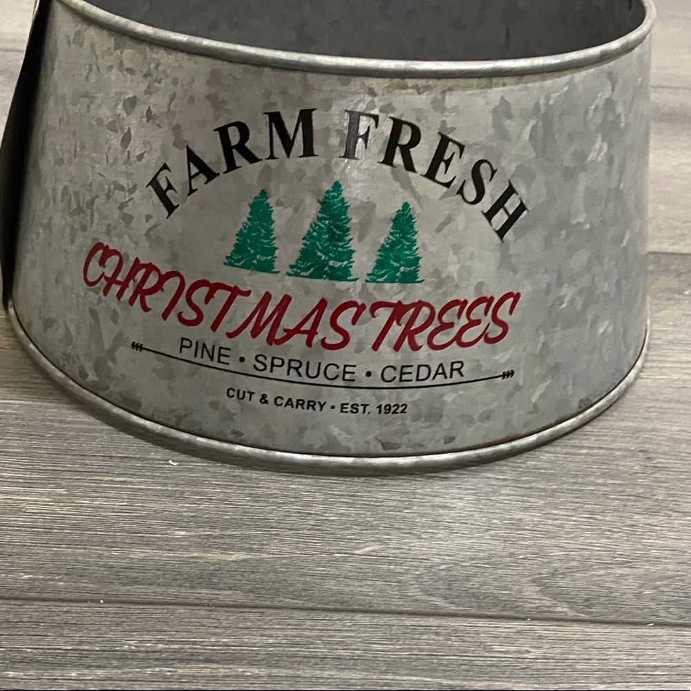 Tree collar